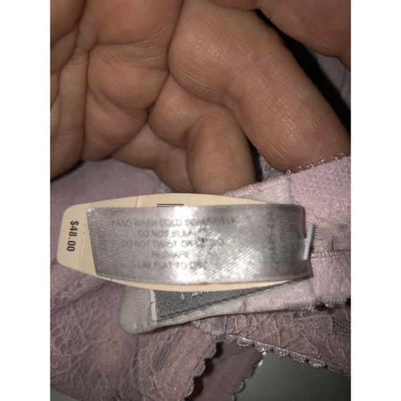 NWT Victoria's Secret Pink Lace 38c Bra - Picture 5 of 5